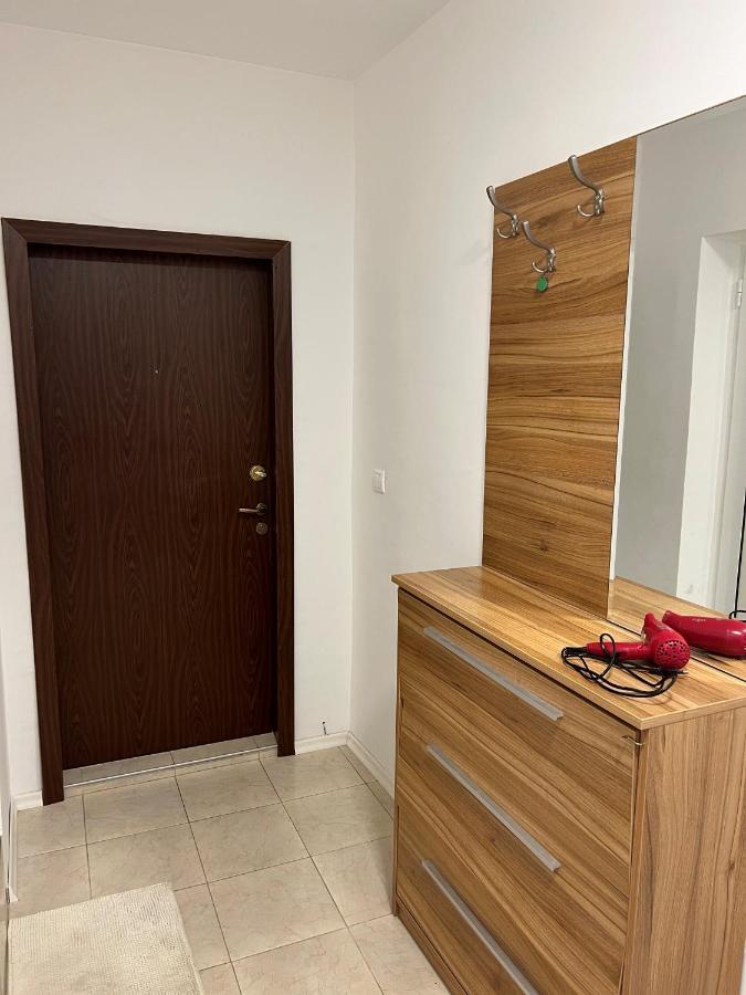 Cosy Central Apartment Varna Exterior photo
